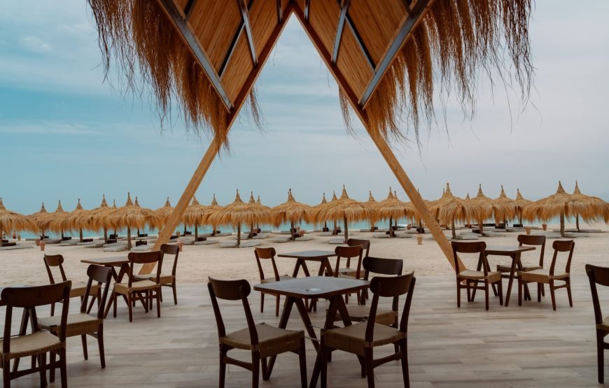 Eden Island Full-Day Snorkeling Trip