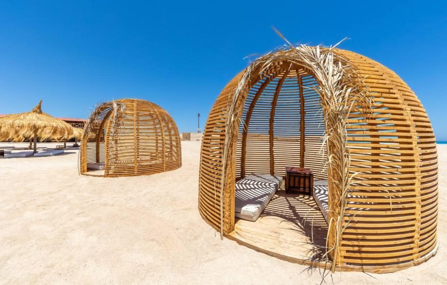 Eden Island Full-Day Snorkeling Trip