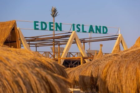 Eden Island Full-Day Snorkeling Trip