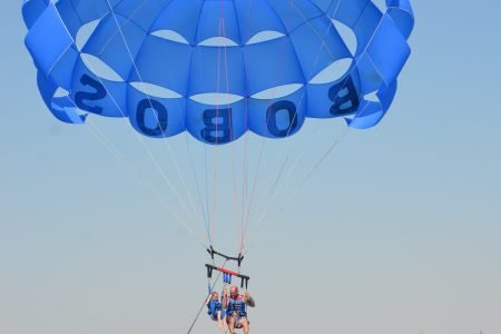 Parasailing in Hurghada – Fly Above the Red Sea
