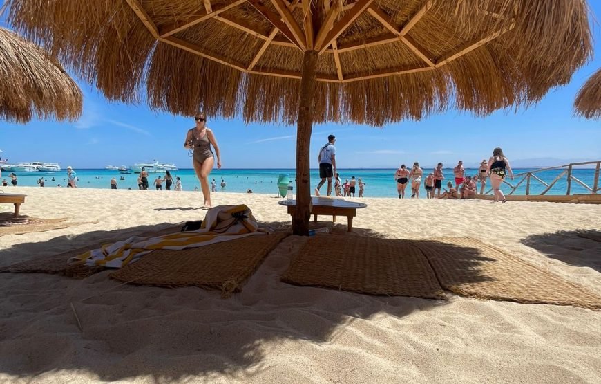 Hula Hula Island Full-Day Snorkeling Trip from Hurghada