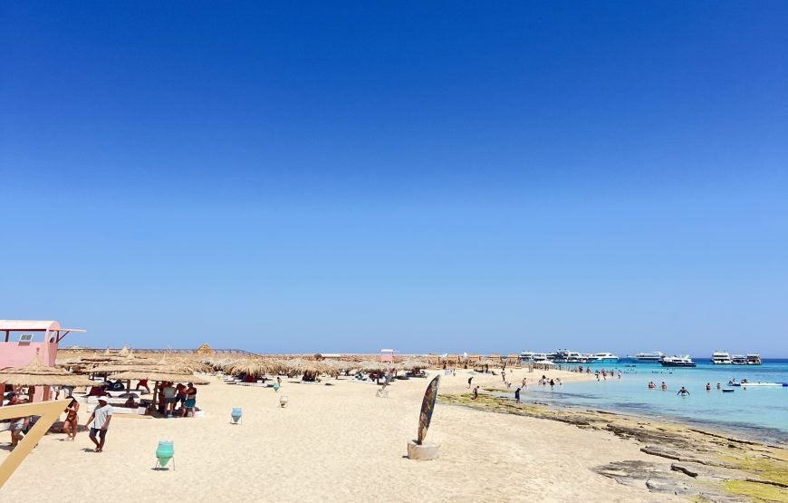 Paradise Island Full-Day Snorkeling Trip